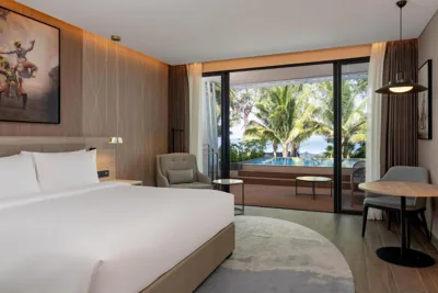 Premium Zimmer mit Privatpool – direkt am Meer — Radisson Blu Resort, Phuket Mai Khao Beach